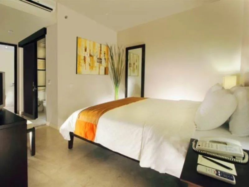 Swiss-Belhotel Bay View Villa Nusa Dua  Nusa Dua (Bali)